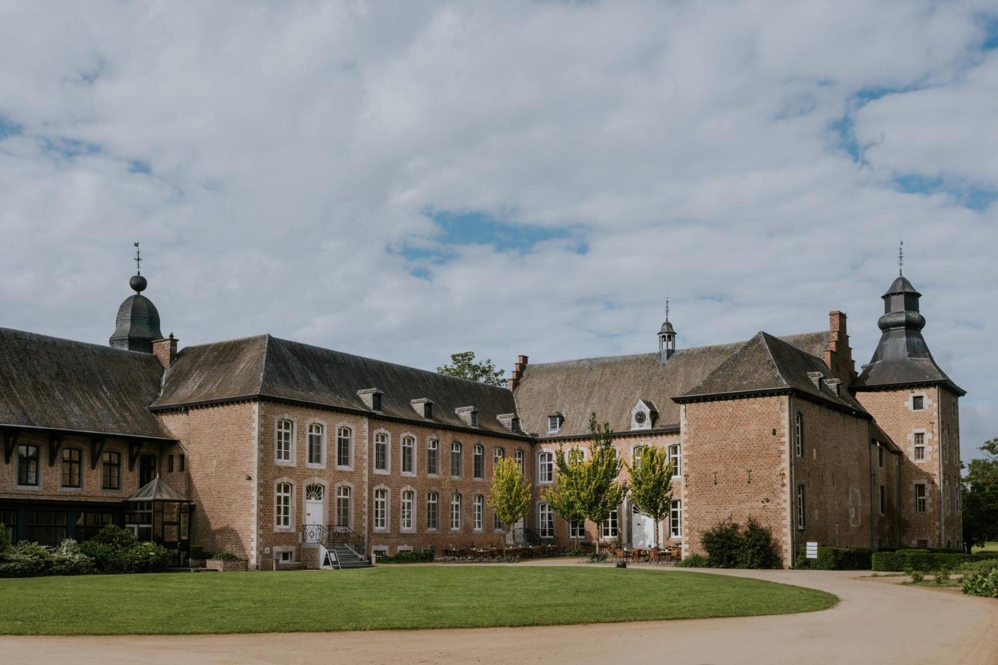 Chateau De Looz 외부 사진